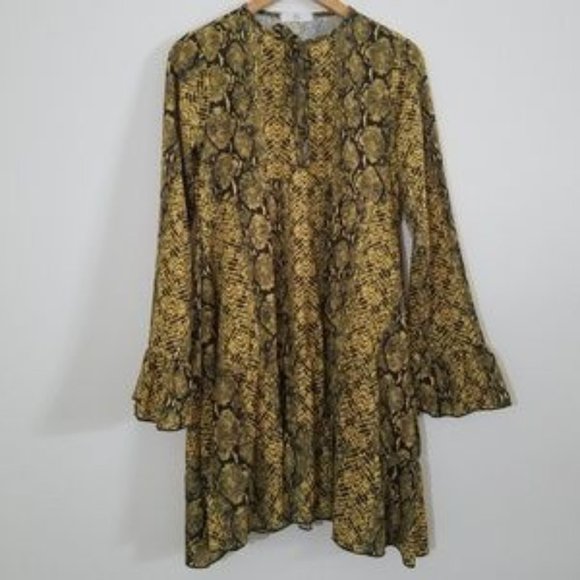 Missguided Dresses & Skirts - Misguided Yellow Python Snake Print Dress